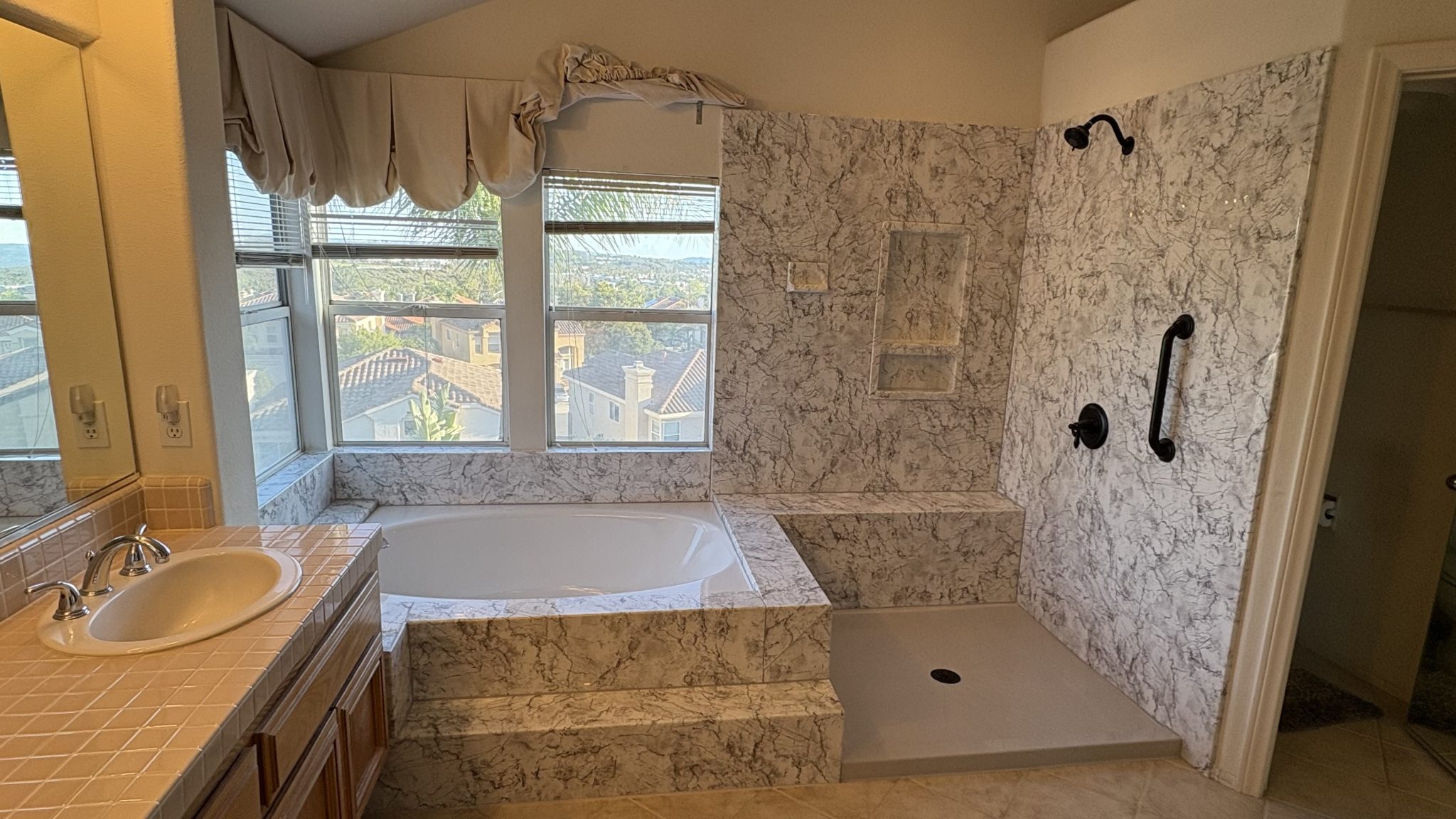 20250320_005223749_iOS