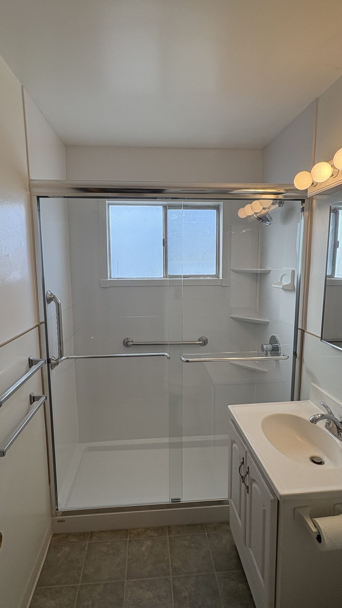 20250328_235651374_iOS