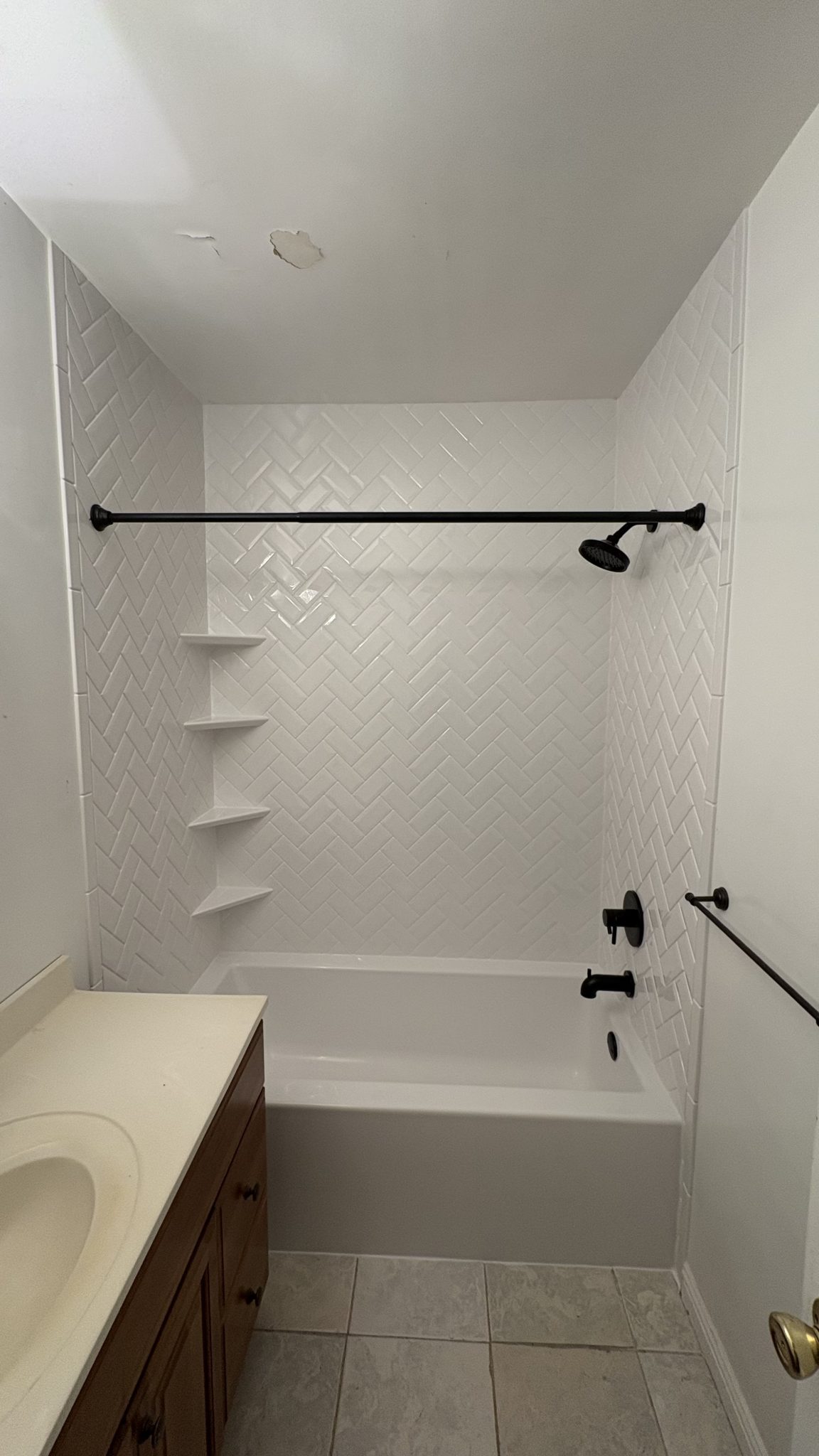 20250827_001052702_iOS