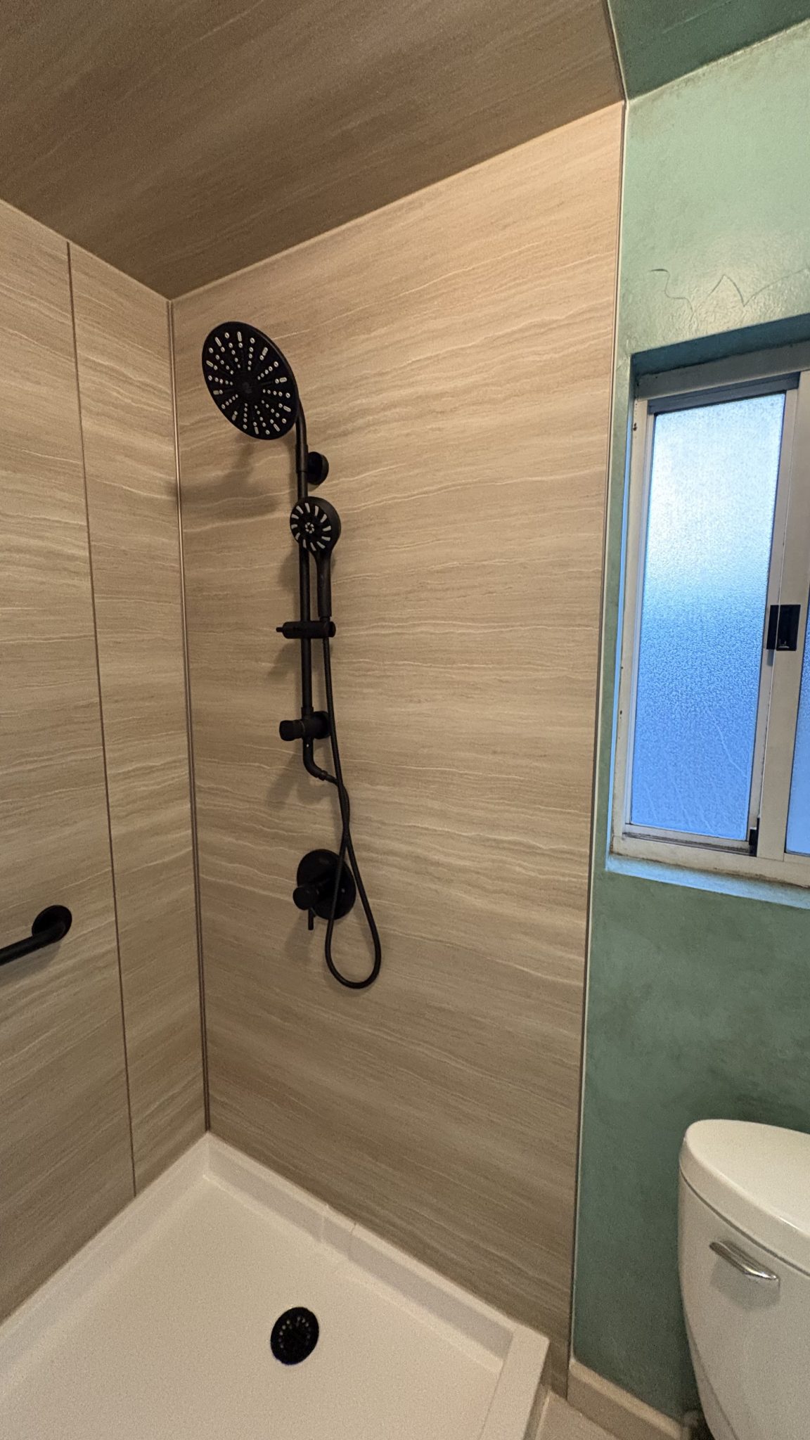 934004CD-B0F3-4988-B2AA-7B53F94057B5